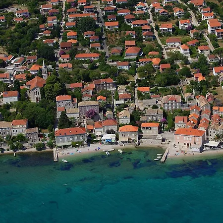 Apartment Domestic *