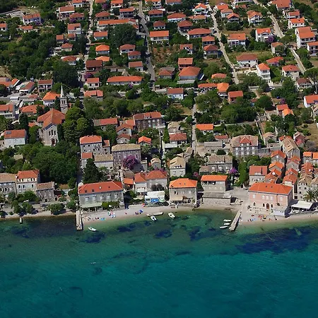 Domestic Apartment *