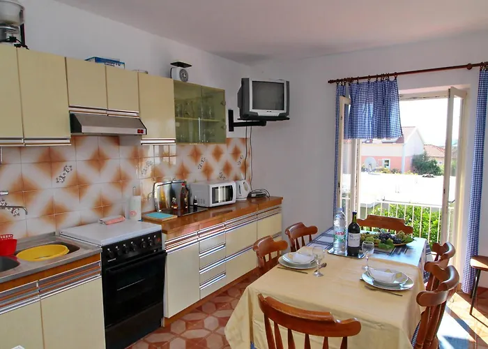 Domestic * אורביץ